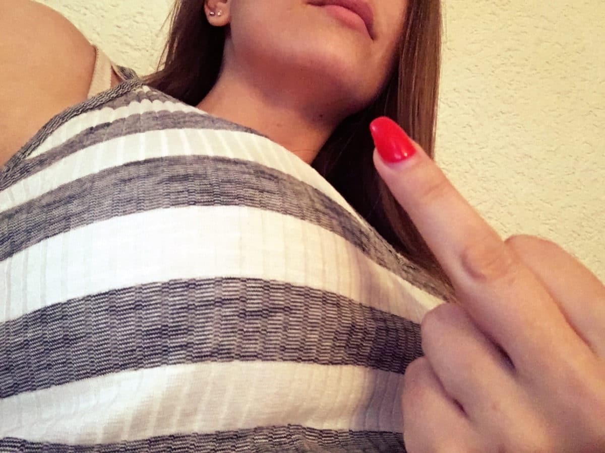 2022-06-03 - Mittelfingersucht