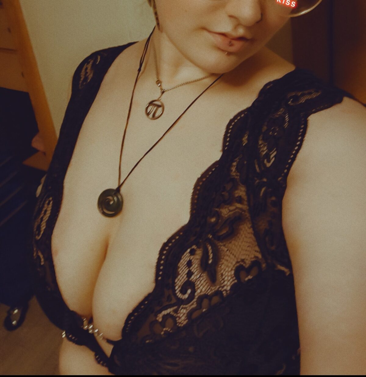 1000051683